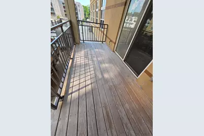 1915 N Water St #102, Milwaukee, WI 53202 - Photo 8