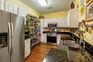 1300 N Prospect Ave, Milwaukee, WI 53202 - Photo 2