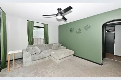 8113 W Townsend St, Milwaukee, WI 53222 - Photo 16