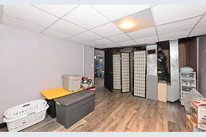 8113 W Townsend St, Milwaukee, WI 53222 - Photo 22