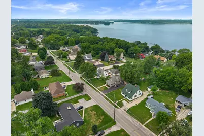347  Prospect Ave, Pewaukee, WI 53072 - Photo 40