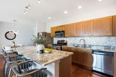 1522 N Prospect Ave #1304, Milwaukee, WI 53202 - Photo 4