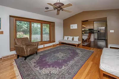 8319 S Woodridge Dr, Oak Creek, WI 53154 - Photo 10