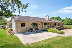 8319 S Woodridge Dr, Oak Creek, WI 53154 - Photo 44