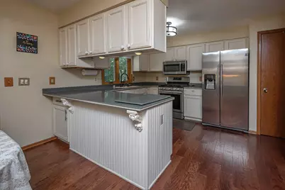 8319 S Woodridge Dr, Oak Creek, WI 53154 - Photo 20