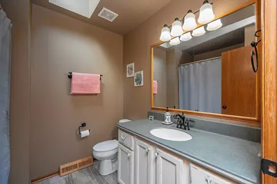 8319 S Woodridge Dr, Oak Creek, WI 53154 - Photo 32