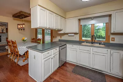 8319 S Woodridge Dr, Oak Creek, WI 53154 - Photo 16