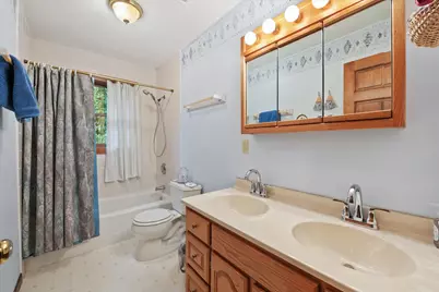 S86W30445  Stonegate Dr, Mukwonago, WI 53149 - Photo 28