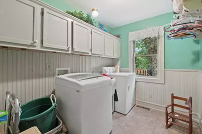 S86W30445  Stonegate Dr, Mukwonago, WI 53149 - Photo 8
