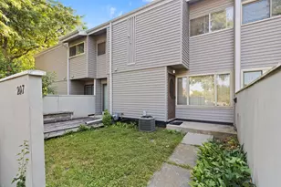 207 East Bluff, Madison, WI 53704 - Photo 1