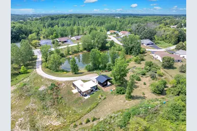 909  Page Ct, Sheboygan, WI 53081 - Photo 6