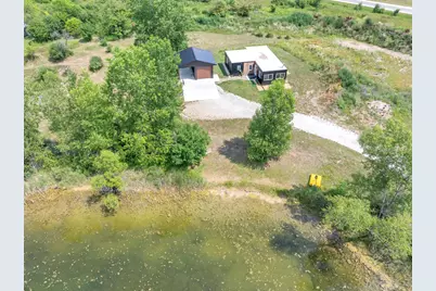 909  Page Ct, Sheboygan, WI 53081 - Photo 4