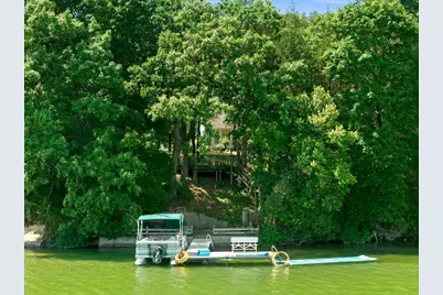 2564 N Huebner Rd, Summit, WI 53066 - Photo 18