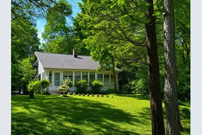 2564 N Huebner Rd, Summit, WI 53066 - Photo 2