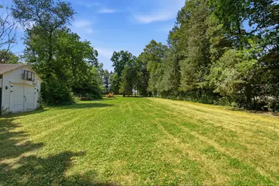 2564 N Huebner Rd, Summit, WI 53066 - Photo 20