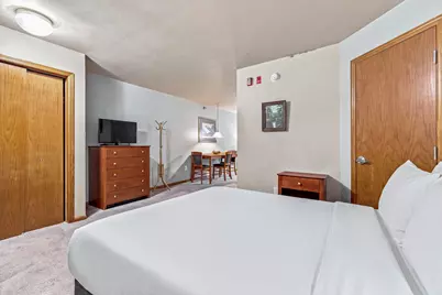 111  Center St #235, Lake Geneva, WI 53147 - Photo 10