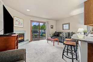 111 Center St, Lake Geneva, WI 53147 - Photo 2