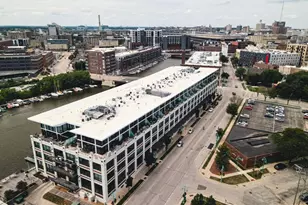 311 E Erie St, Milwaukee, WI 53202 - Photo 42