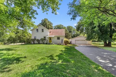 4942 S 18th Ave, West Bend, WI 53095 - Photo 4