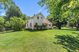 4942 S 18th Ave, West Bend, WI 53095 - Photo 6