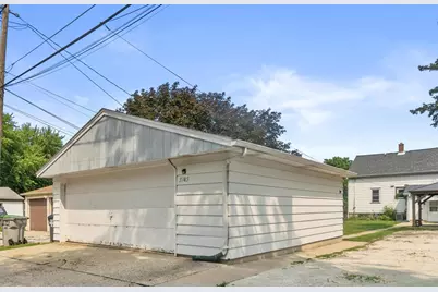 3745 S Whitnall Ave, Milwaukee, WI 53207 - Photo 26