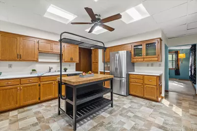3745 S Whitnall Ave, Milwaukee, WI 53207 - Photo 8