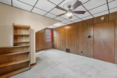 3745 S Whitnall Ave, Milwaukee, WI 53207 - Photo 20