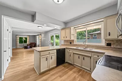 W3490  Oakwood Dr, Geneva, WI 53147 - Photo 16