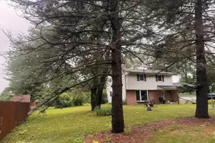 7822 Hagemann Rd, Racine, WI 53108 - Photo 4