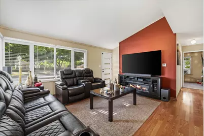 3100 N 82nd St, Milwaukee, WI 53222 - Photo 2