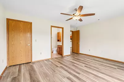 4575 S 124th St, New Berlin, WI 53151 - Photo 16