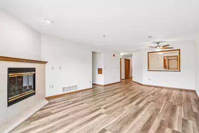4575 S 124th St, New Berlin, WI 53151 - Photo 4