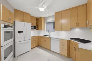 4536 N Larkin St, Shorewood, WI 53211 - Photo 6