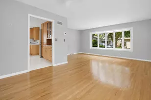 4536 N Larkin St, Shorewood, WI 53211 - Photo 4