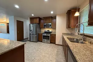 3420 Ivy Ln, Racine, WI 53402 - Photo 2