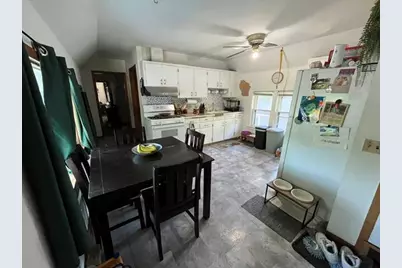 801  Oakland Ave, Waukesha, WI 53186 - Photo 10