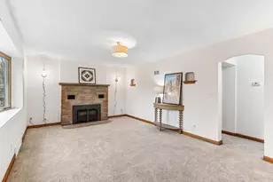 4260 N 93rd St, Wauwatosa, WI 53222 - Photo 2