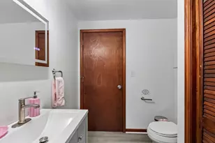 3172 S Griffin Ave, Milwaukee, WI 53207 - Photo 26