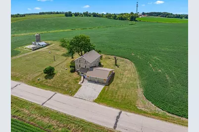 9073  Boltonville Rd, Farmington, WI 53040 - Photo 4