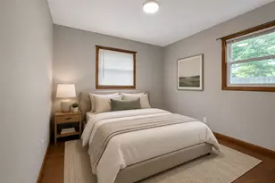 228 S Colonial Parkway, Saukville, WI 53080 - Photo 12