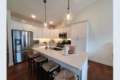 630  Cadence Cir, Lake Geneva, WI 53147 - Photo 8