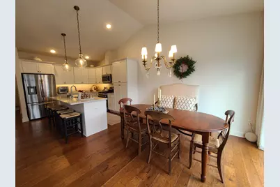 636  Cadence Cir, Lake Geneva, WI 53147 - Photo 14