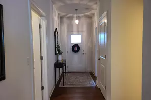 636 Cadence Cir, Lake Geneva, WI 53147 - Photo 2