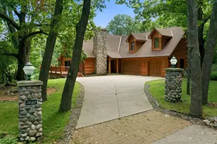 5633 Contour Rd, Racine, WI 53185 - Photo 2