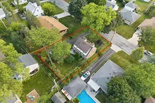 828 N 113th St, Wauwatosa, WI 53226 - Photo 46