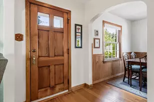 828 N 113th St, Wauwatosa, WI 53226 - Photo 6