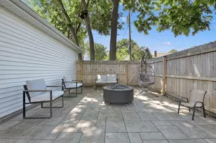 1019 Glenview Ave, Wauwatosa, WI 53213 - Photo 22