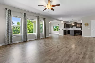 4725  Copper Leaf Blvd, Racine, WI 53403 - Photo 2