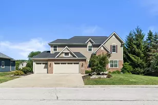 4725 Copper Leaf Blvd, Racine, WI 53403 - Photo 1