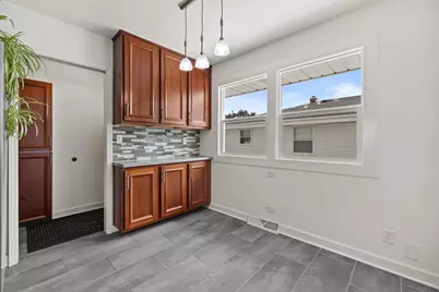 111  Virginia St, Racine, WI 53405 - Photo 14